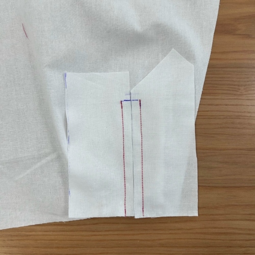 Блуза с декоративным бантом. Инструкция по пошиву фото