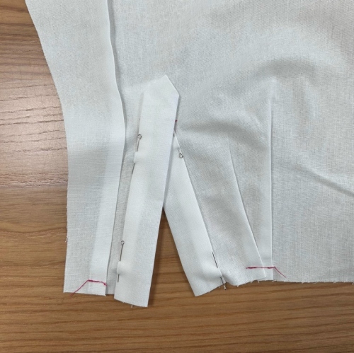 Блуза с декоративным бантом. Инструкция по пошиву фото