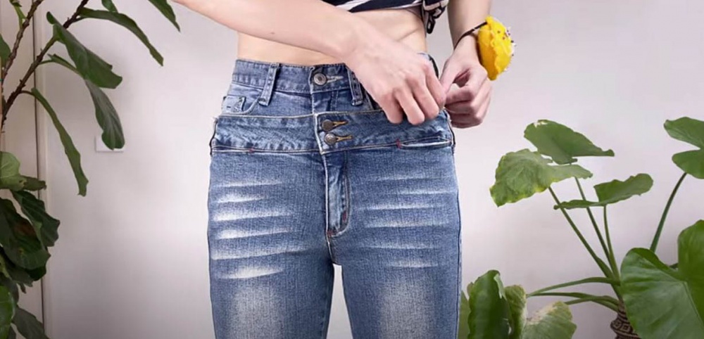 Двойной пояс: простые варианты для старых джинсов фото