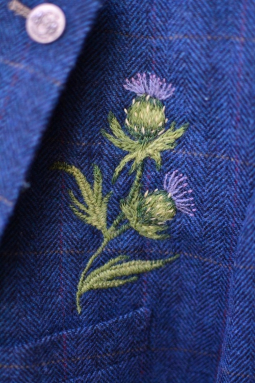 Вышивка на верхней одежде фото