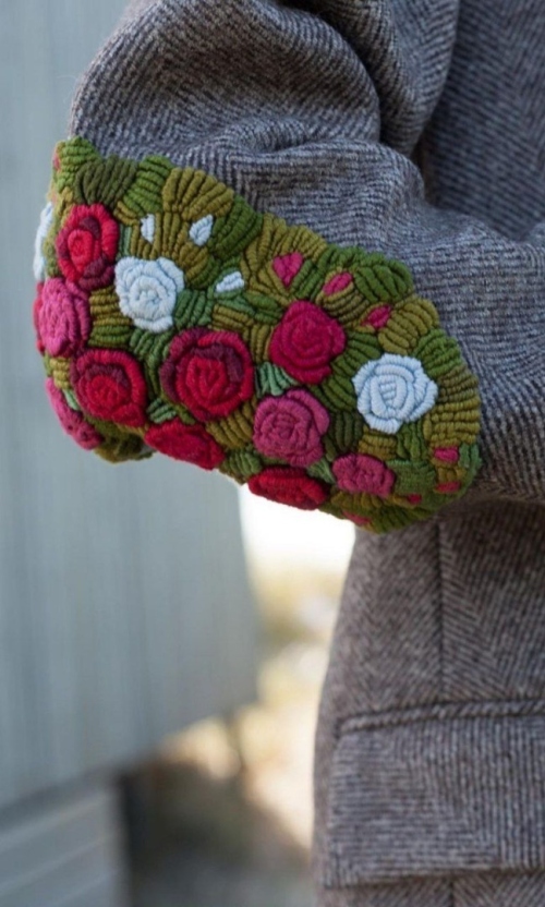 Вышивка на верхней одежде фото