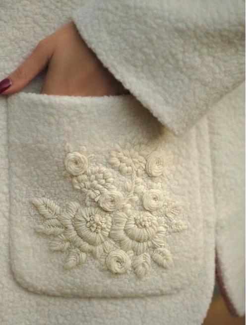 Вышивка на верхней одежде фото