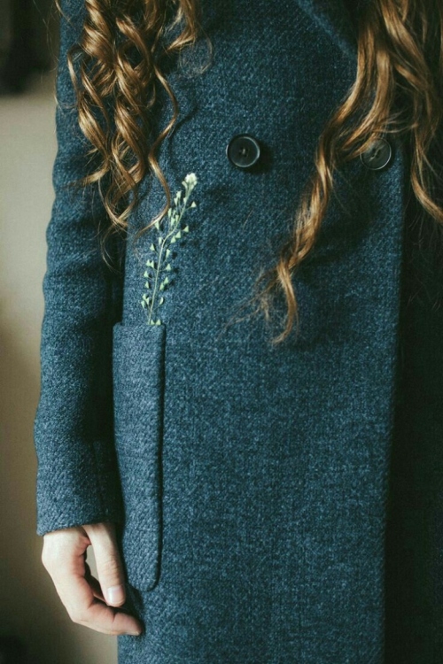 Вышивка на верхней одежде фото