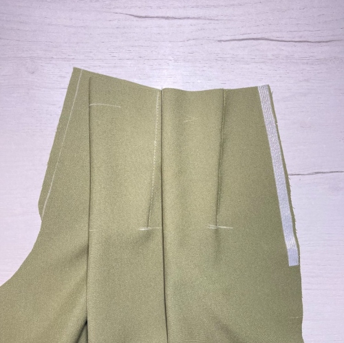 Купить выкройку Выкройка женских брюк. Коллекция «Пятница» онлайн - скидка 56 ₽ фото