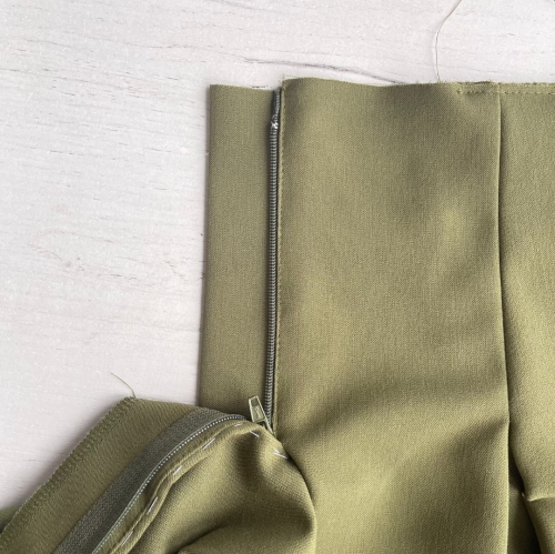 Купить выкройку Выкройка женских брюк. Коллекция «Пятница» онлайн - скидка 56 ₽ фото