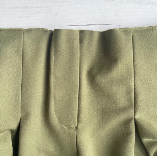 Купить выкройку Выкройка женских брюк. Коллекция «Пятница» онлайн - скидка 56 ₽ фото