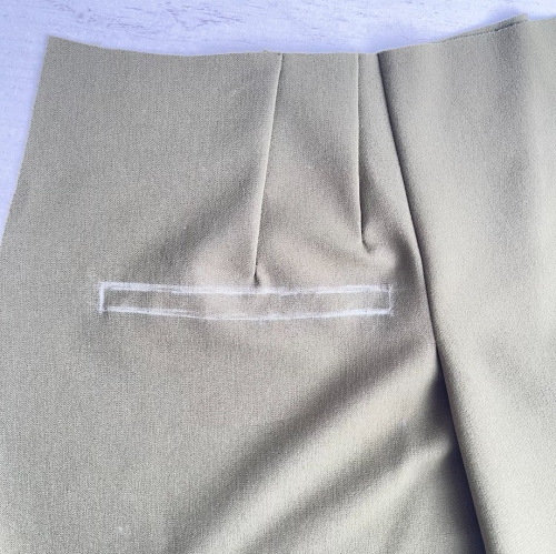 Купить выкройку Выкройка женских брюк. Коллекция «Пятница» онлайн - скидка 56 ₽ фото