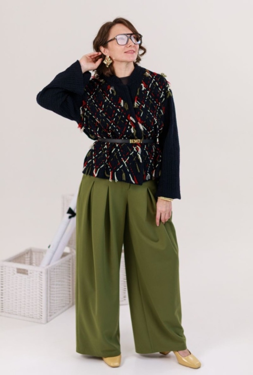 Купить выкройку Выкройка женских брюк. Коллекция «Пятница» онлайн - скидка 56 ₽ фото