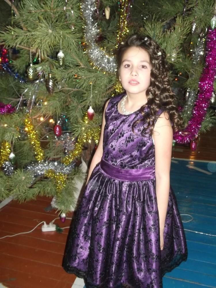 Платье для дочери на Новый год фото
