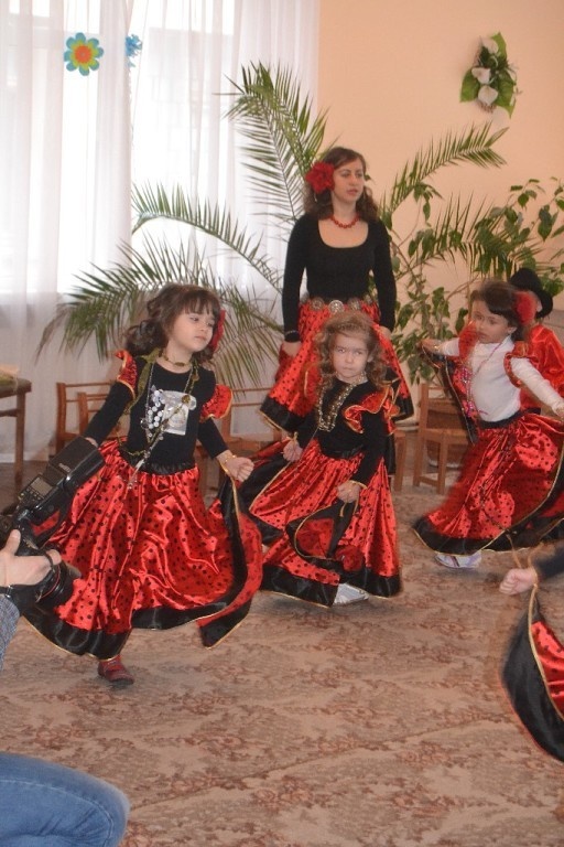 Утренник в детском садике - "Цыгане")))) фото