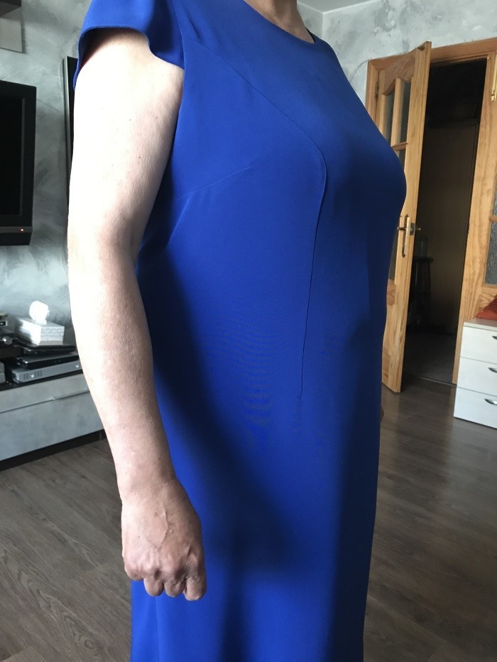 Платье по уроку "Как одеть большую грудь" фото