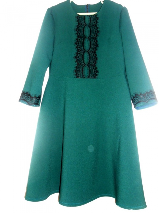 Платье по базовой выкройке прилегающего платья