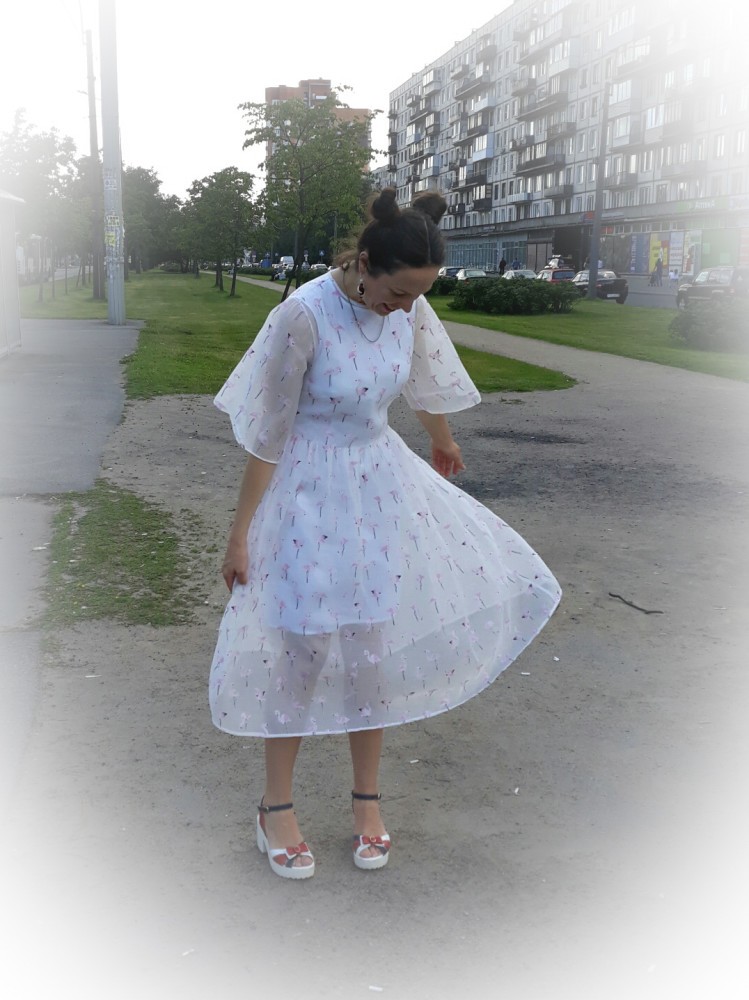 Волшебное платье по выкройке коктельного платья-миди фото