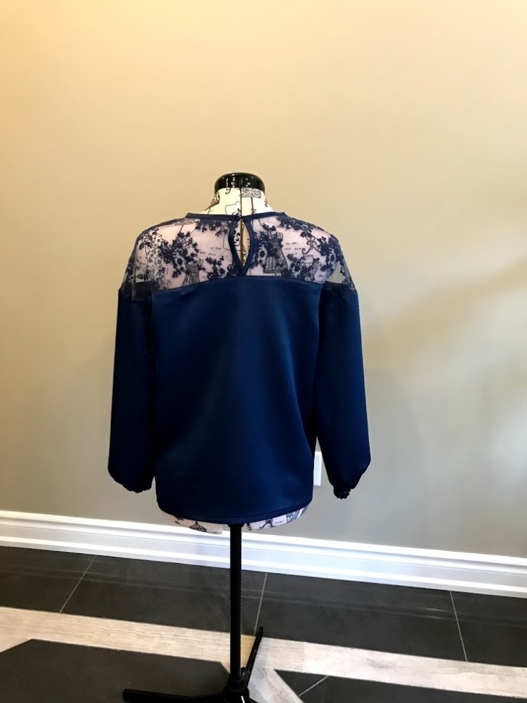Lace blouse фото
