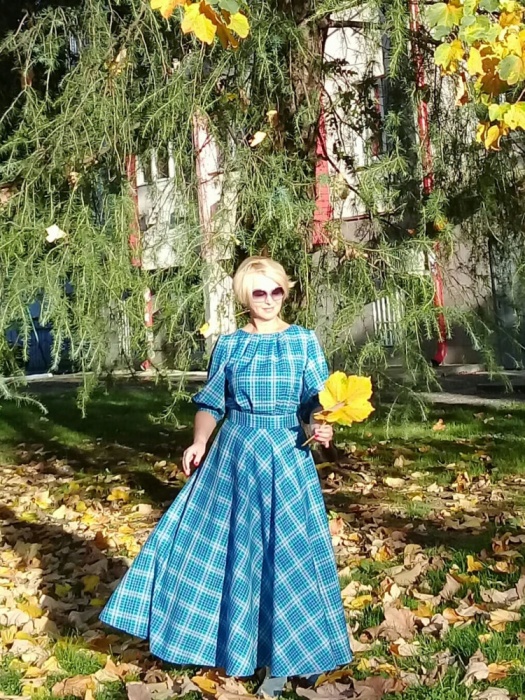 Платье в клетку