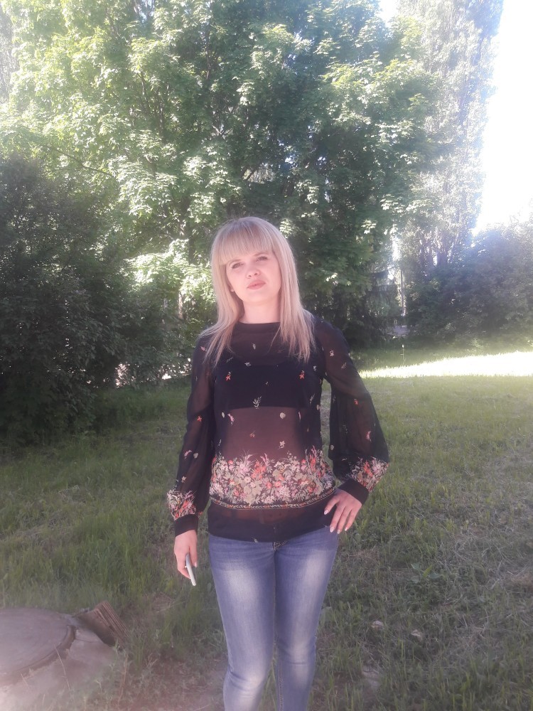 Блузка с рукавами-фонариками фото