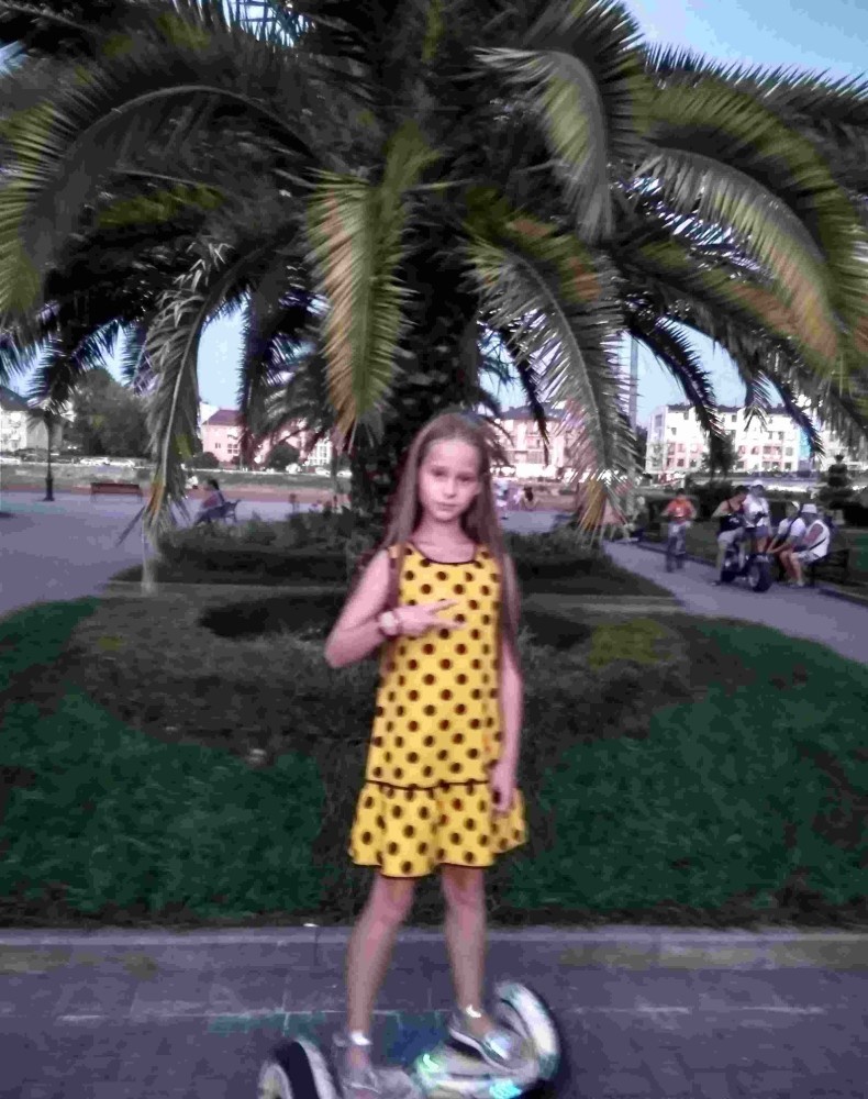 Платье в горошек фото