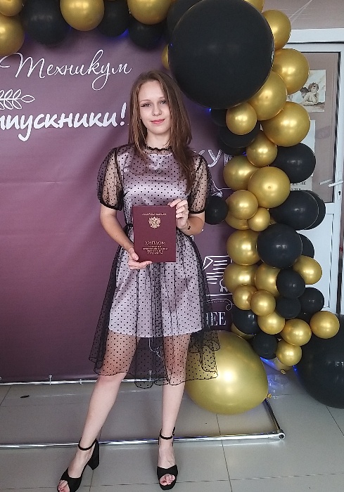 Платье для дочки на вручение диплома
