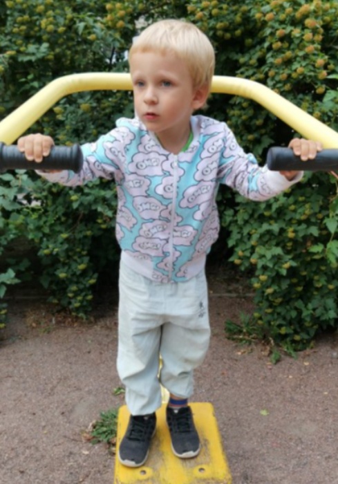 Бомбер фото