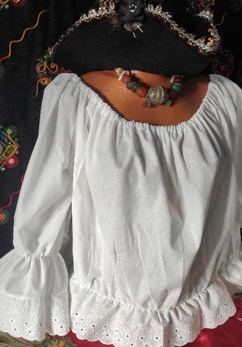 Пиратская блузка на основе выкройки кроп-топа "Айя"