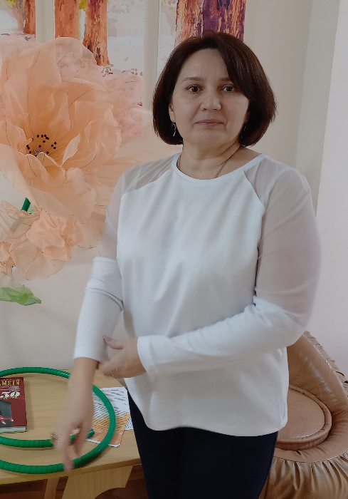 Свитшот с рукавом реглан