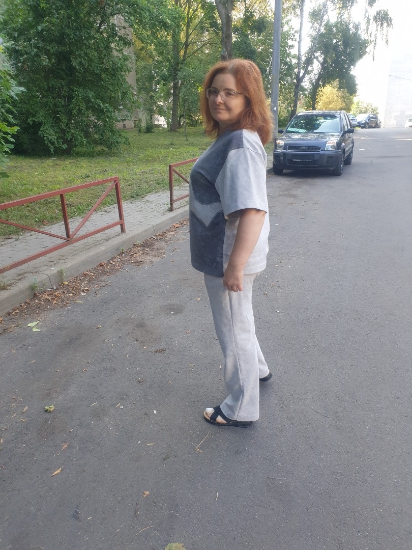 Костюм для прогулок фото