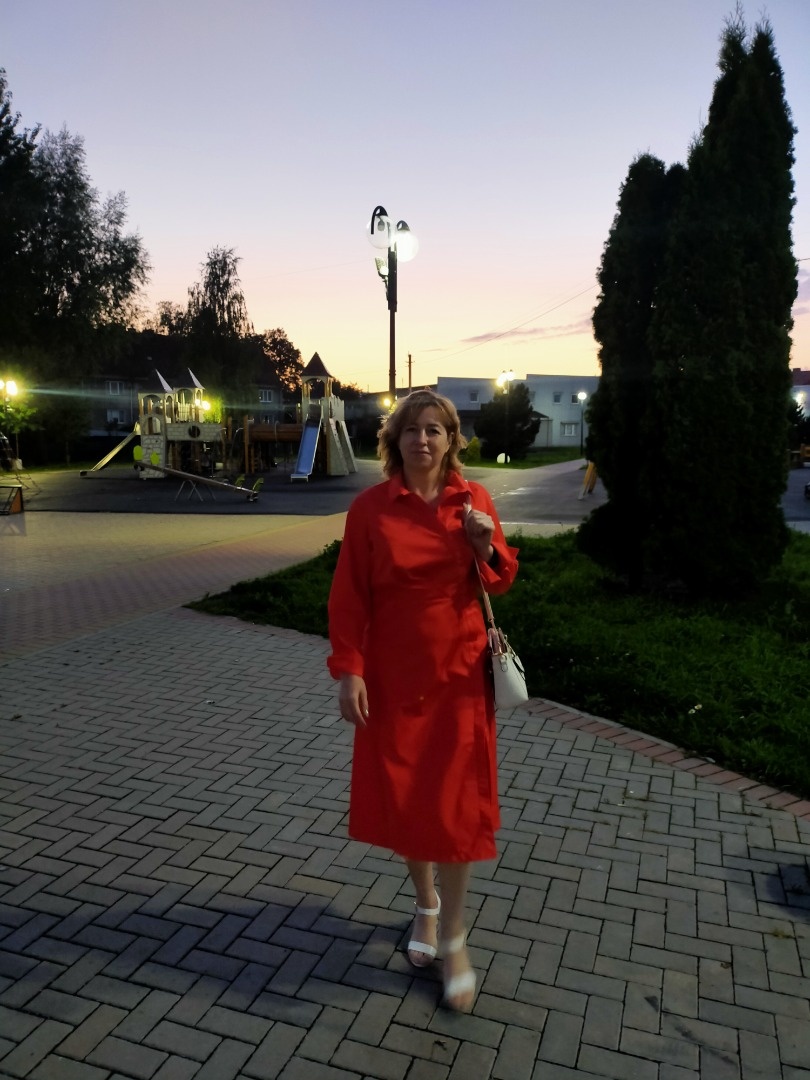 Красное платье «Сентябрь» фото