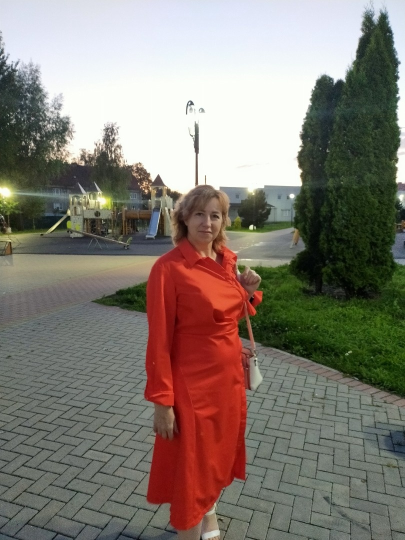 Красное платье «Сентябрь» фото