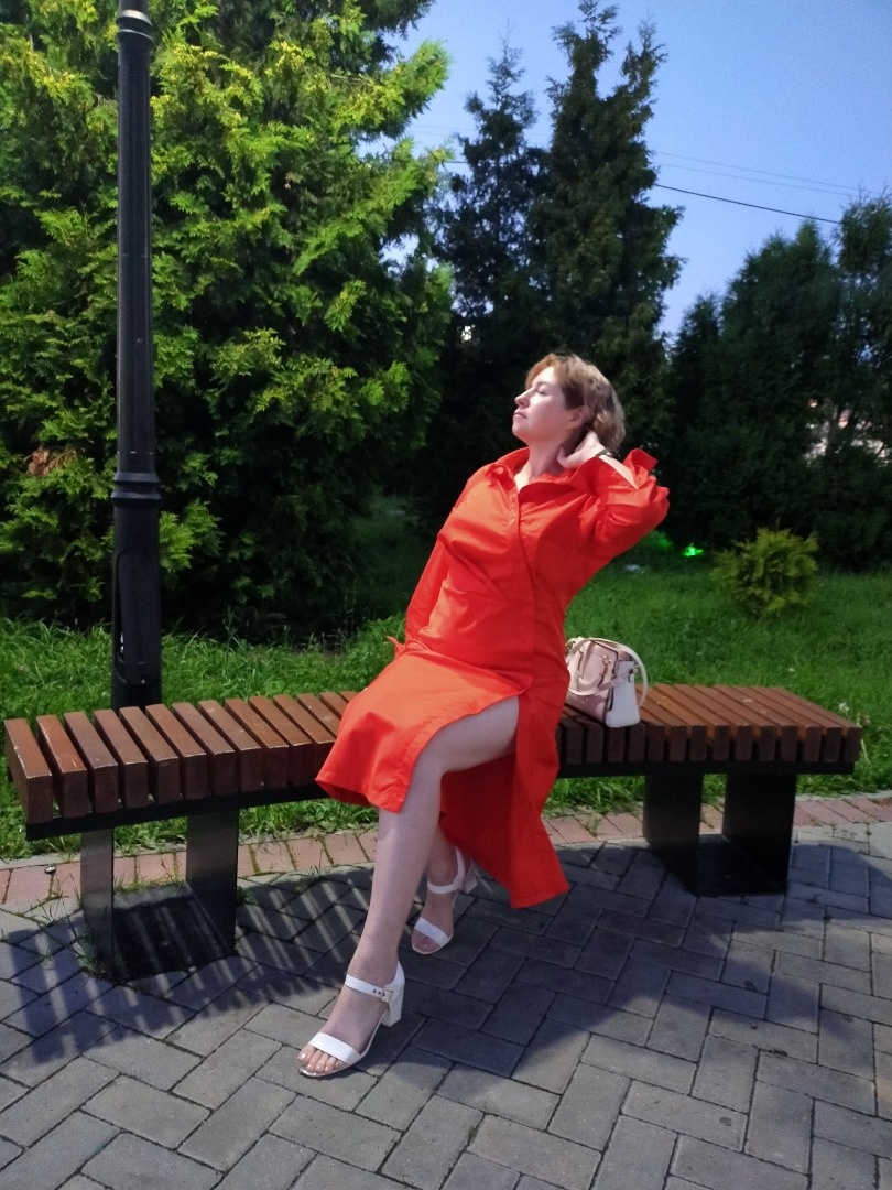 Красное платье «Сентябрь» фото