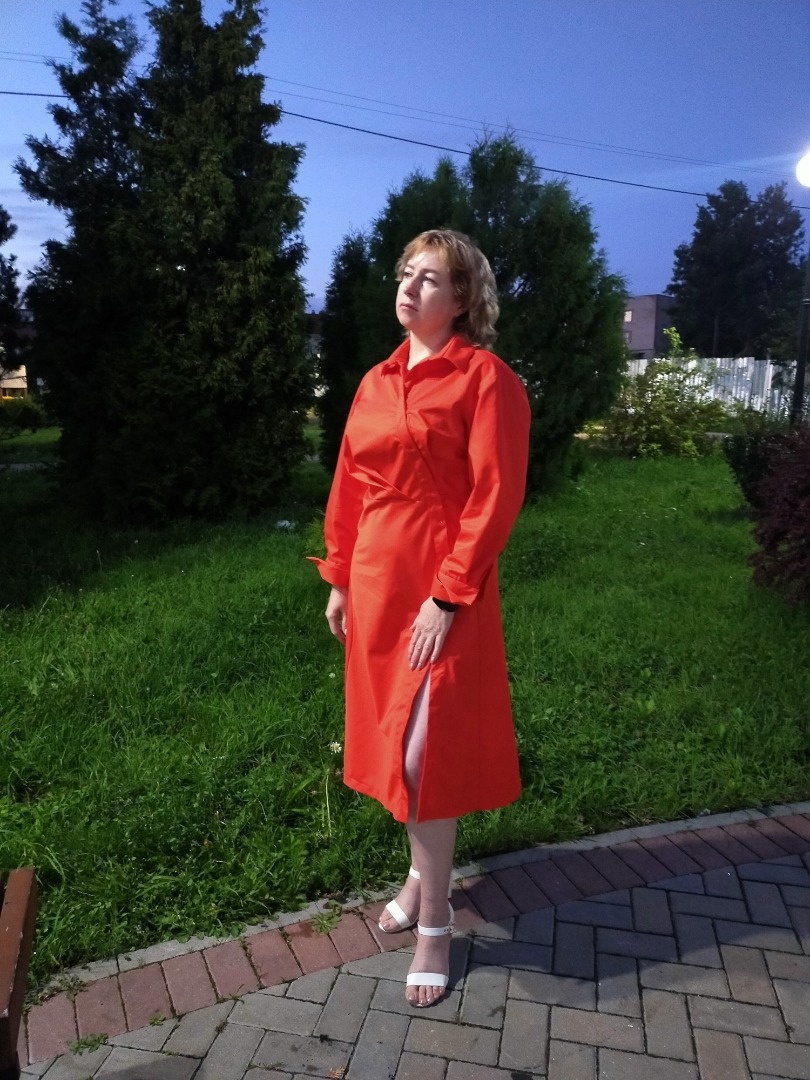 Красное платье «Сентябрь» фото