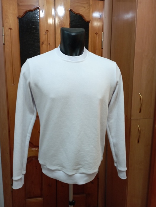 Свитшот на основе выкройки мужского худи с застежкой-молнией