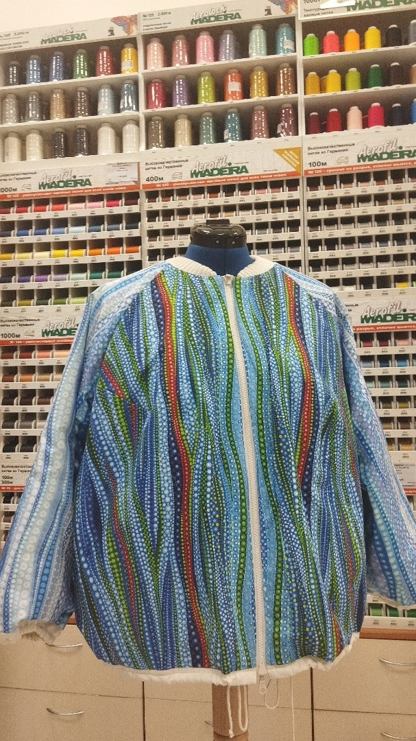 Бомбер «Ассоль» для кошатницы фото