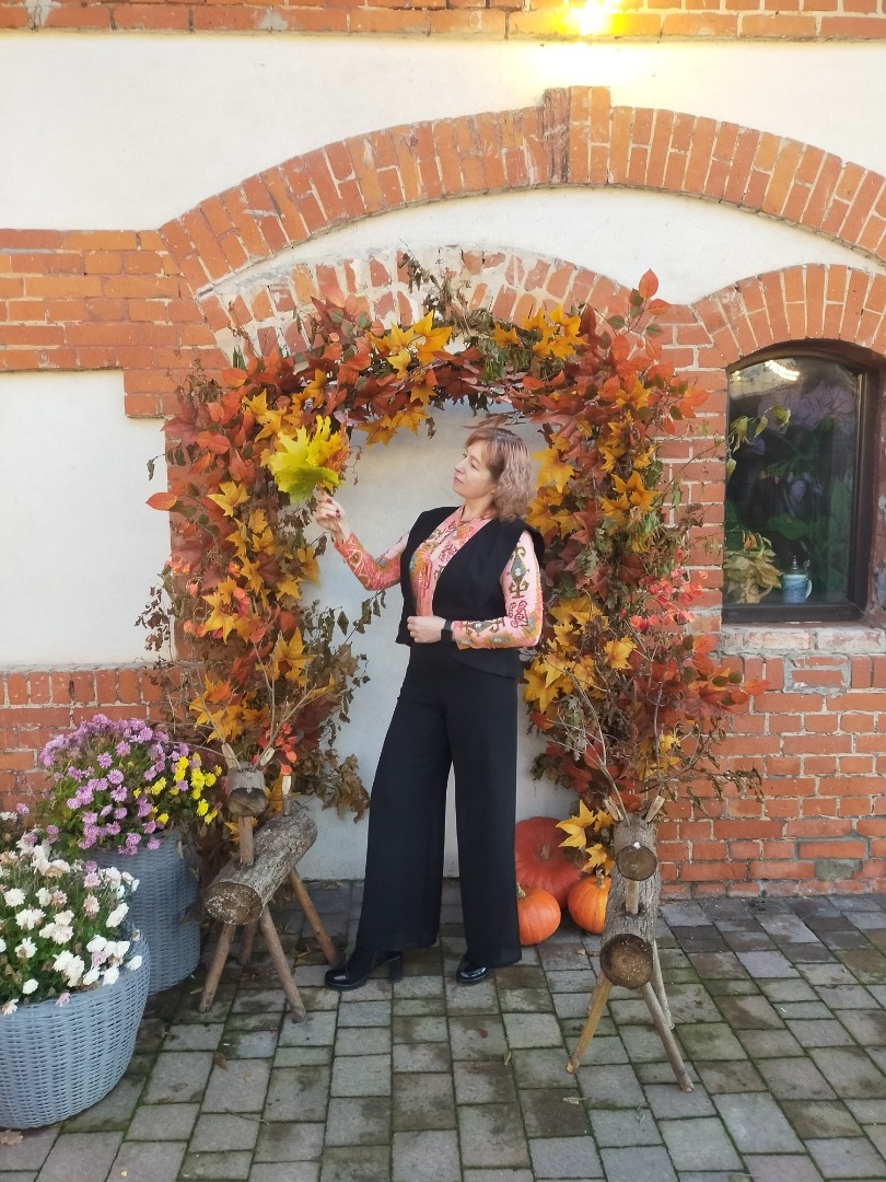 Осенний променад в костюме «Икигай» фото