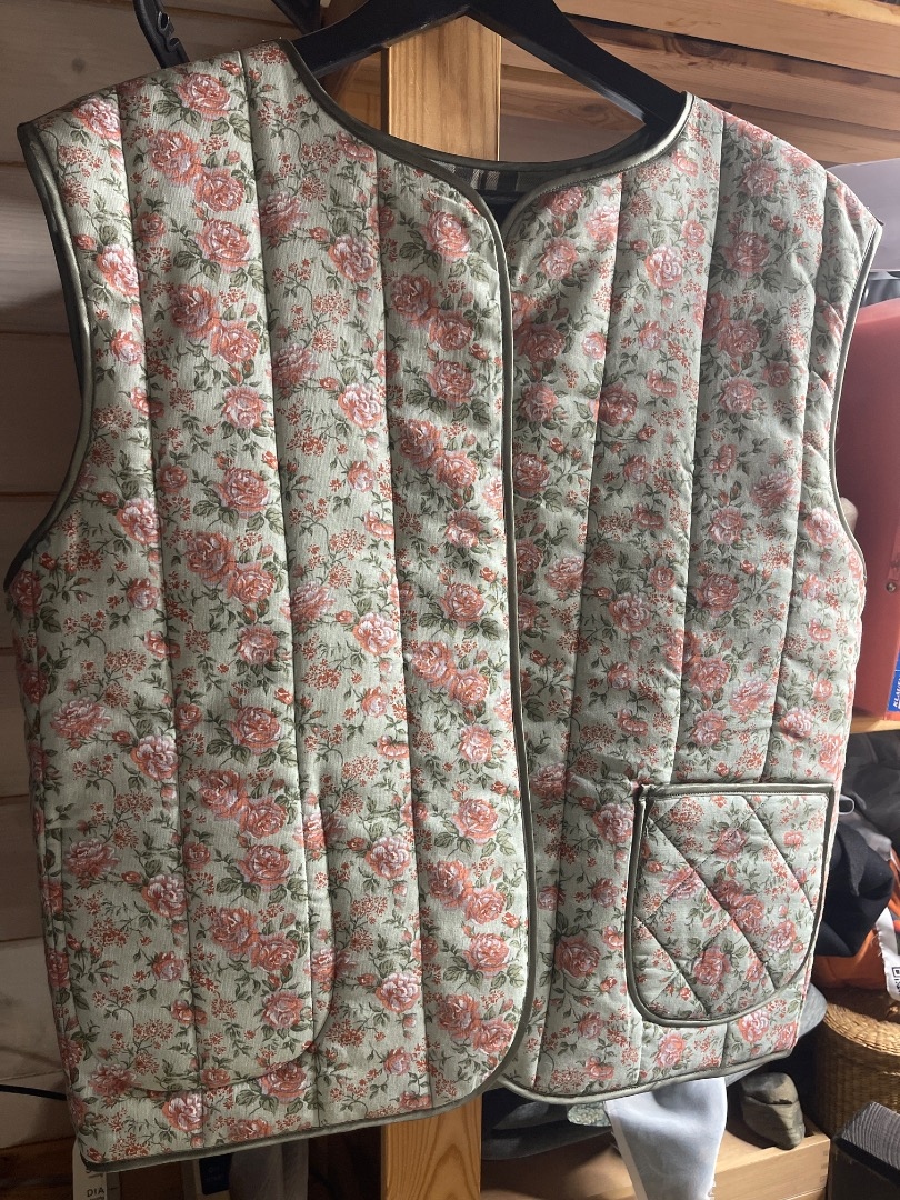 Безрукавка по «Дине» фото