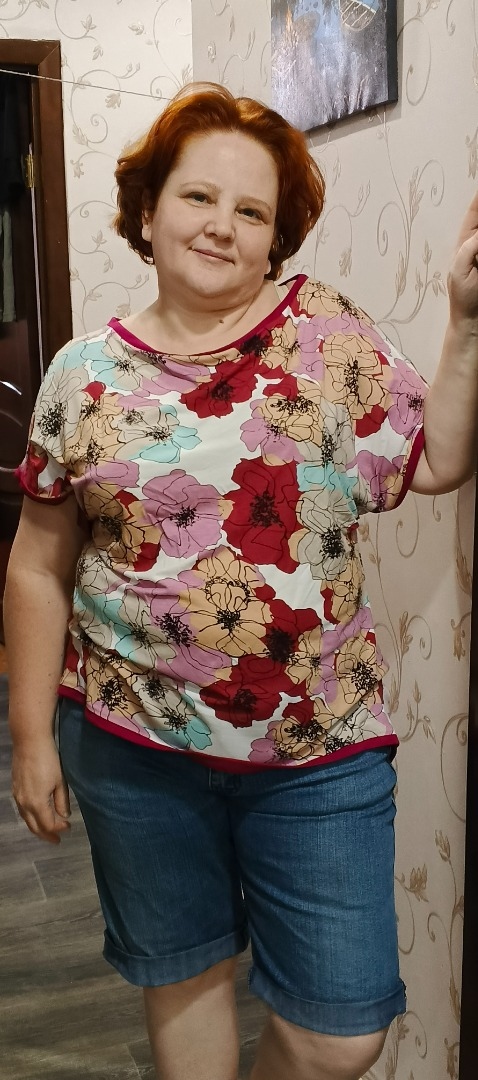 «Я его слепила из того что было…», часть 2 — Топ со спущенным плечом фото