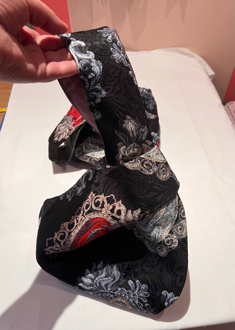 Сумочка узелок «Ассоль» фото