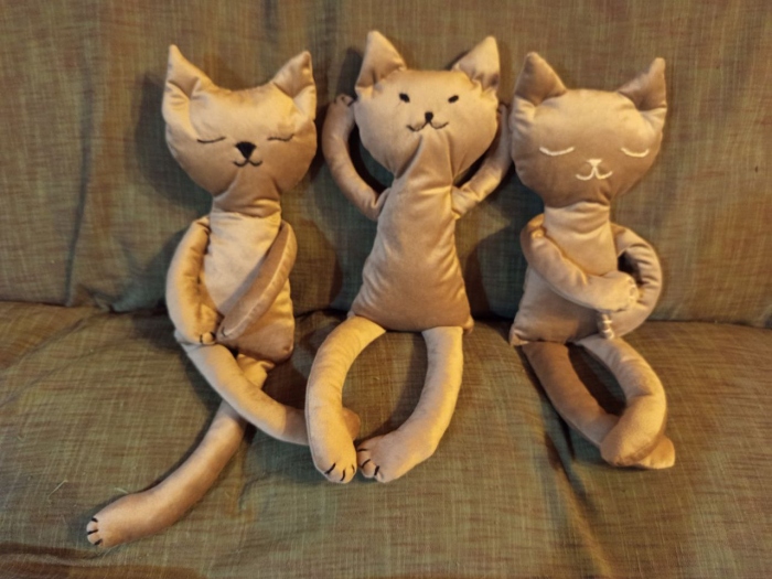 Кошки-сплюшки