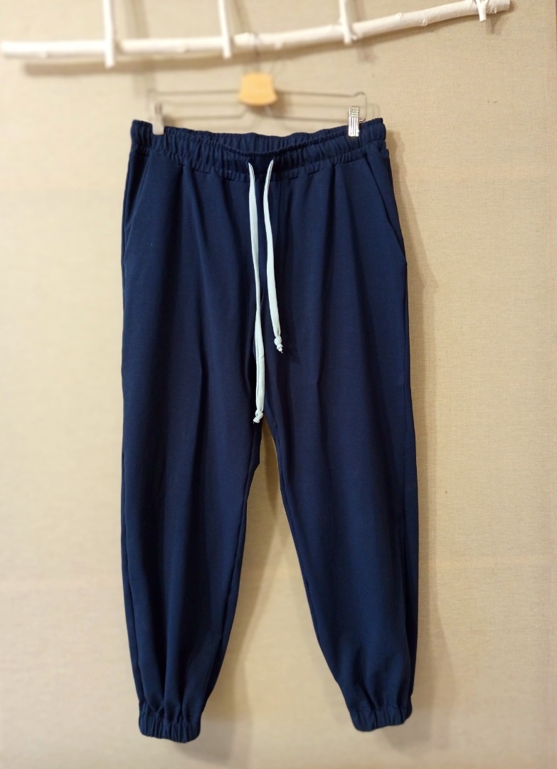 Мужские брюки в комплекте с худи фото