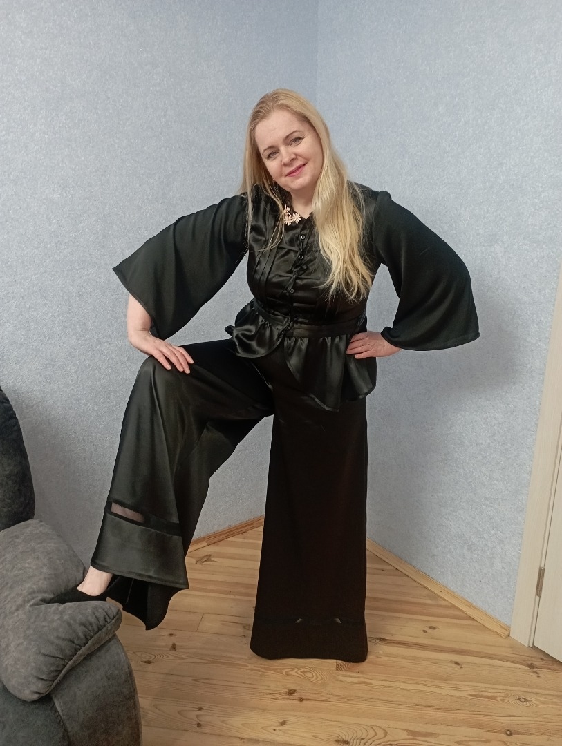 Брюки и блузка Икигай фото