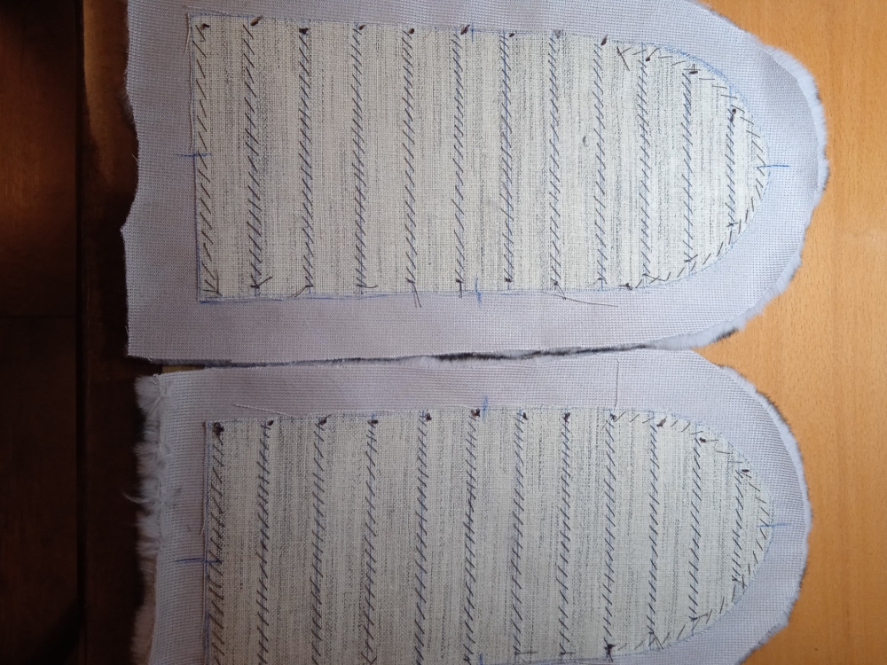 Рукавички под шапочку-ушаночку фото