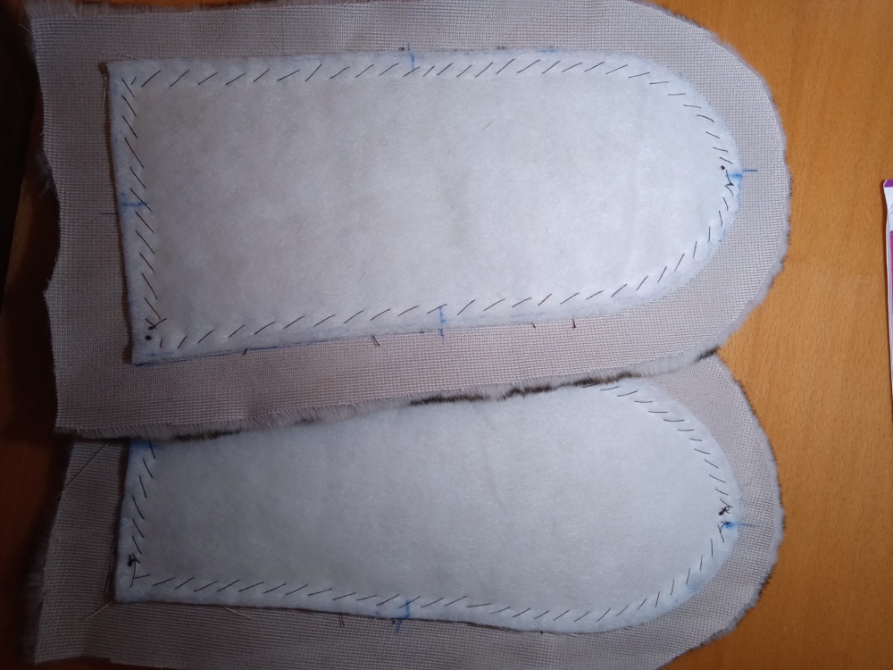 Рукавички под шапочку-ушаночку фото