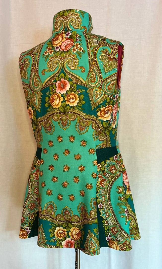 Красота павловопосадских платков в одежде фото