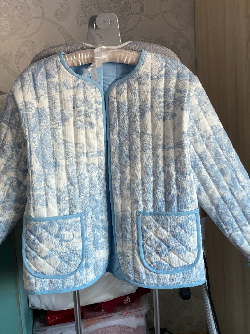 Фуфайка в стиле «Туаль де Жуи» фото