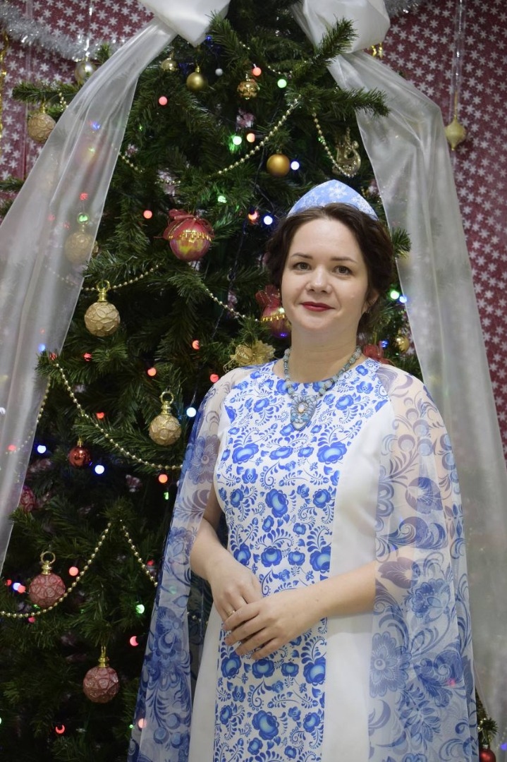 Платье с «крыльями» фото