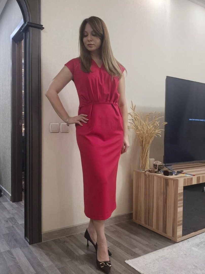 Красное платье-футляр «Джоконда» фото