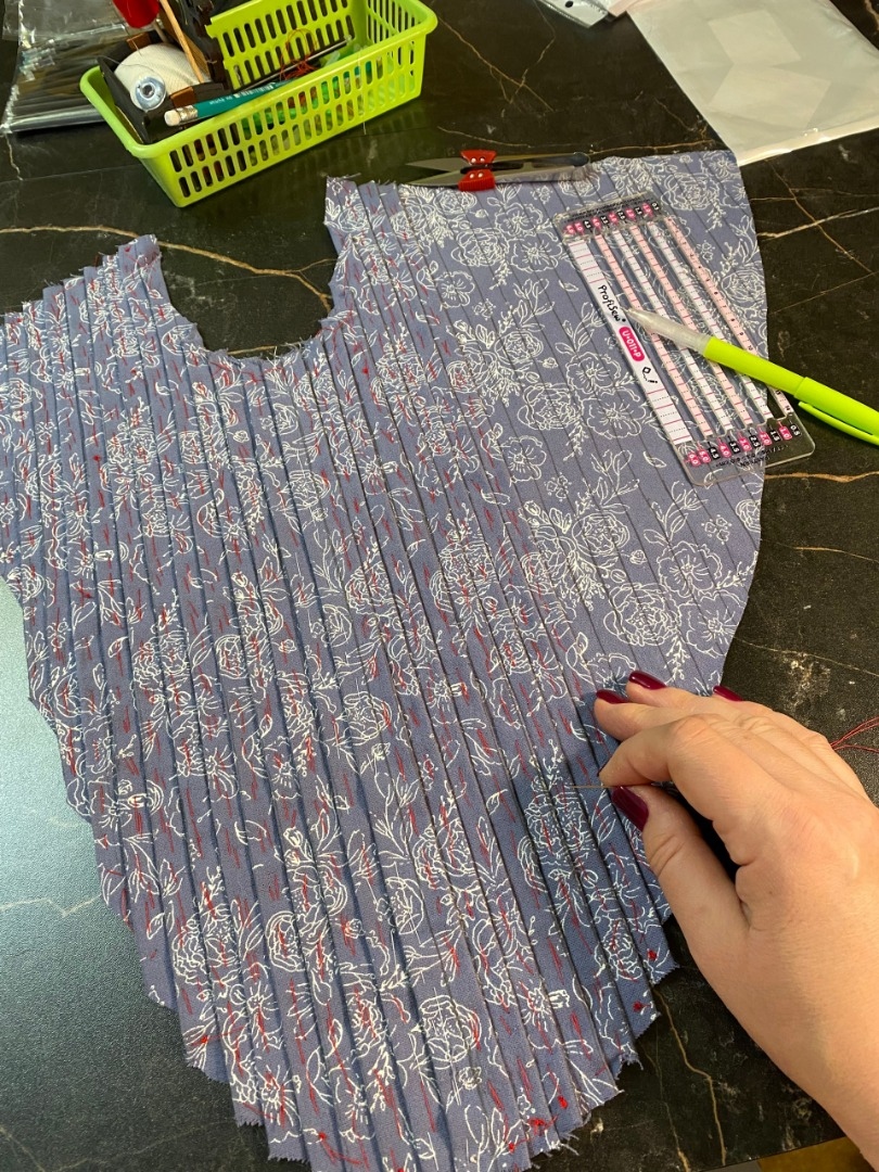 Милое платье к 8 марта и 150 пуговиц фото