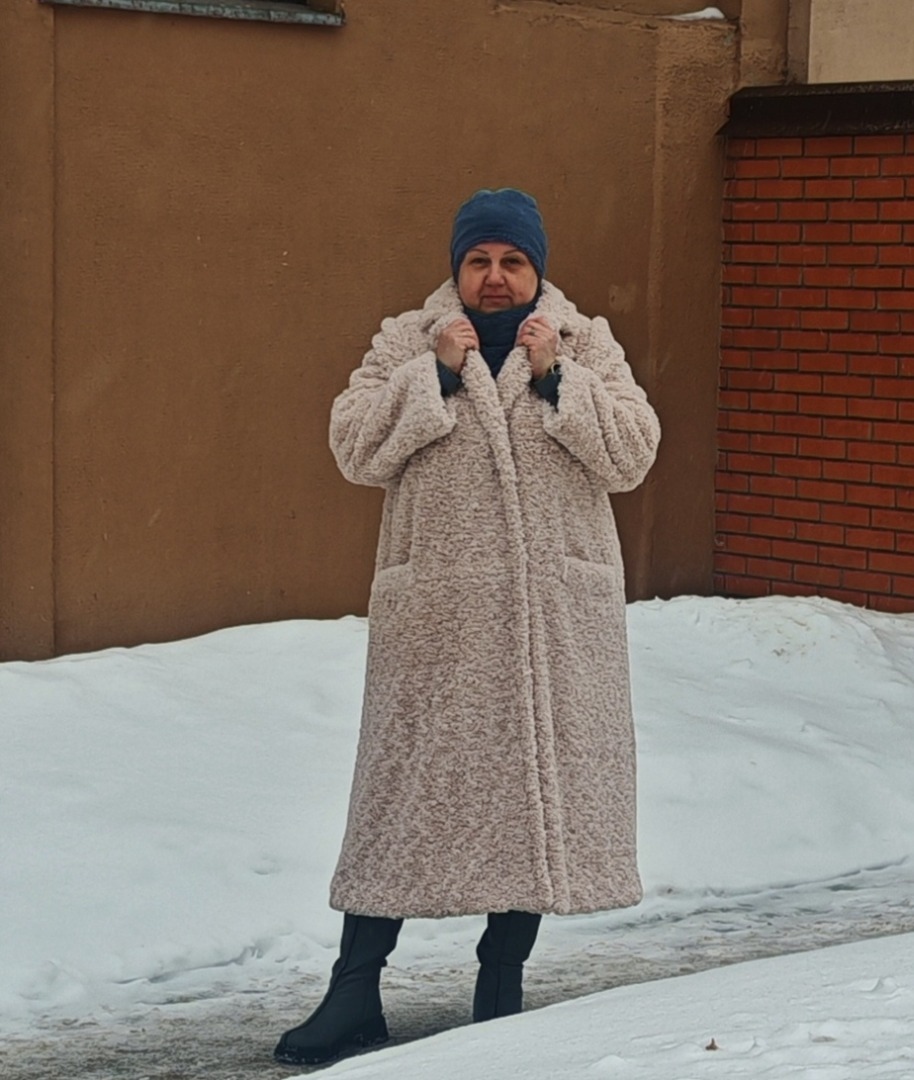 Шуба Санса из меха «каракуль» фото