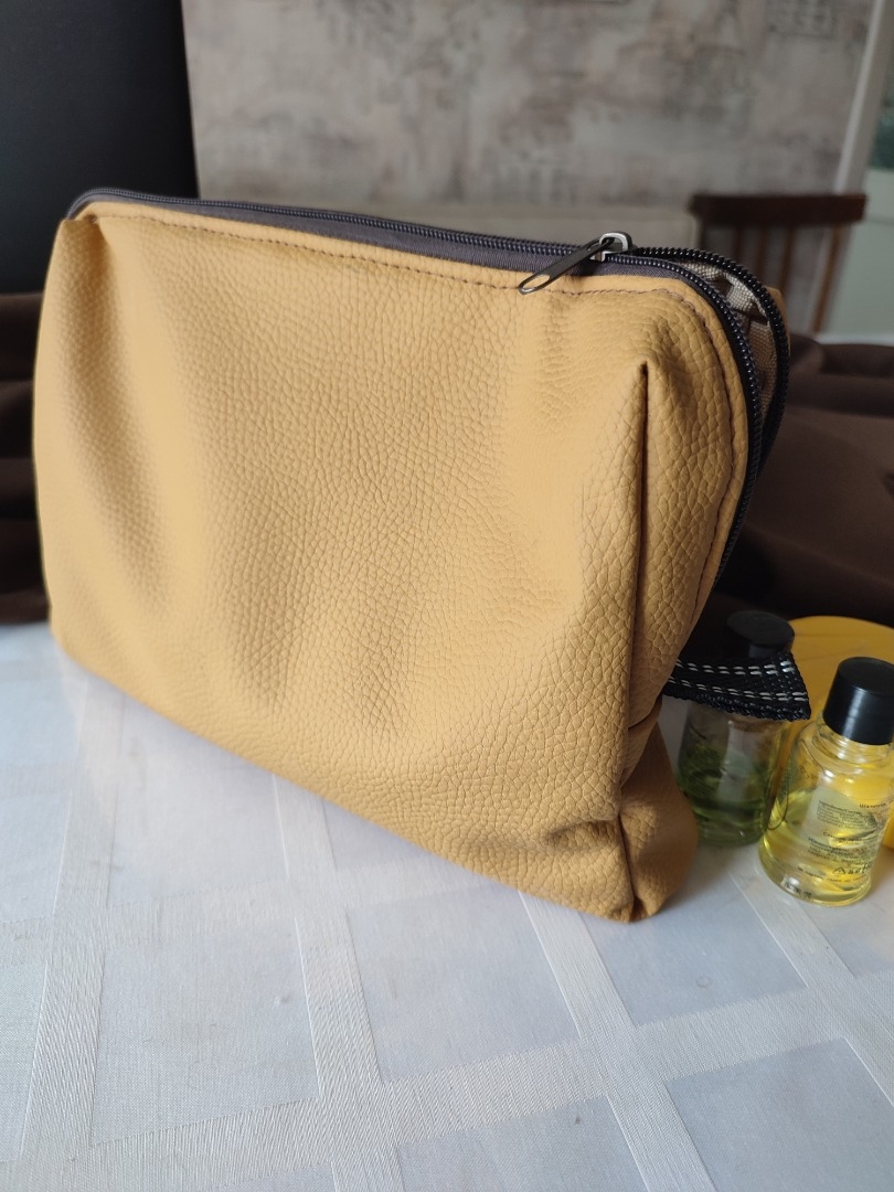 Косметичка из кожзама фото