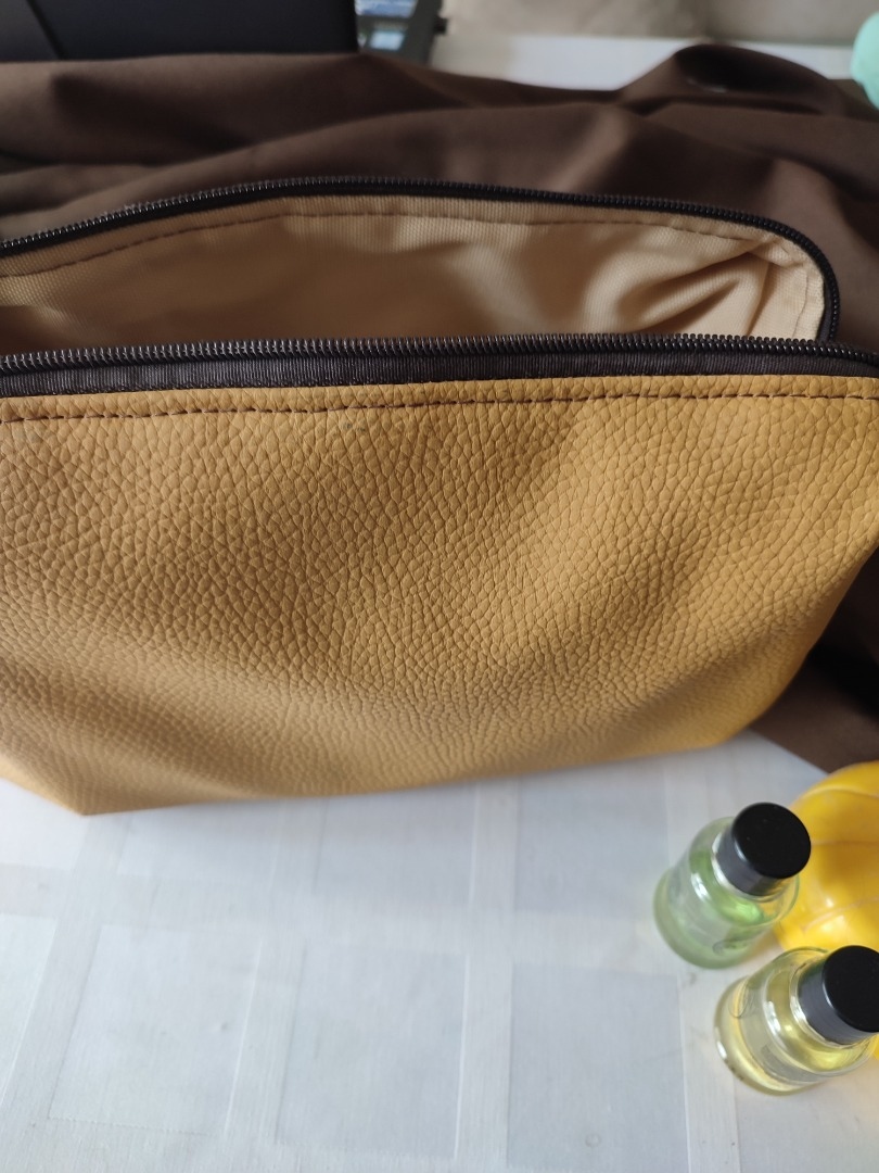 Косметичка из кожзама фото