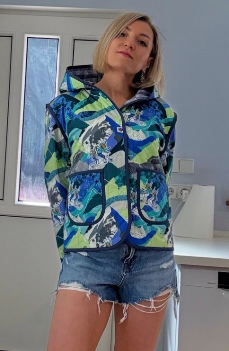 По мотивам фуфайки «Дина»